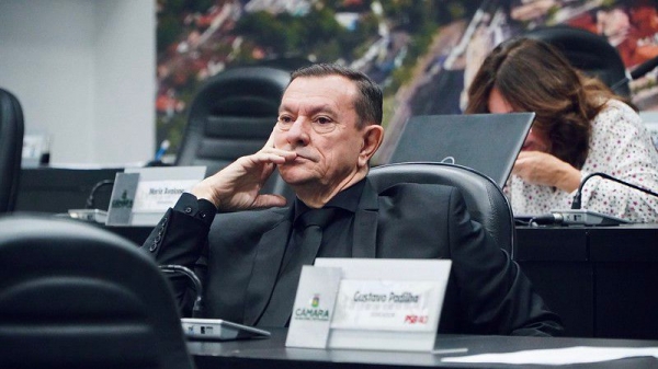 Demilson Nogueira defende solução orçamentária para atender profissionais da educação