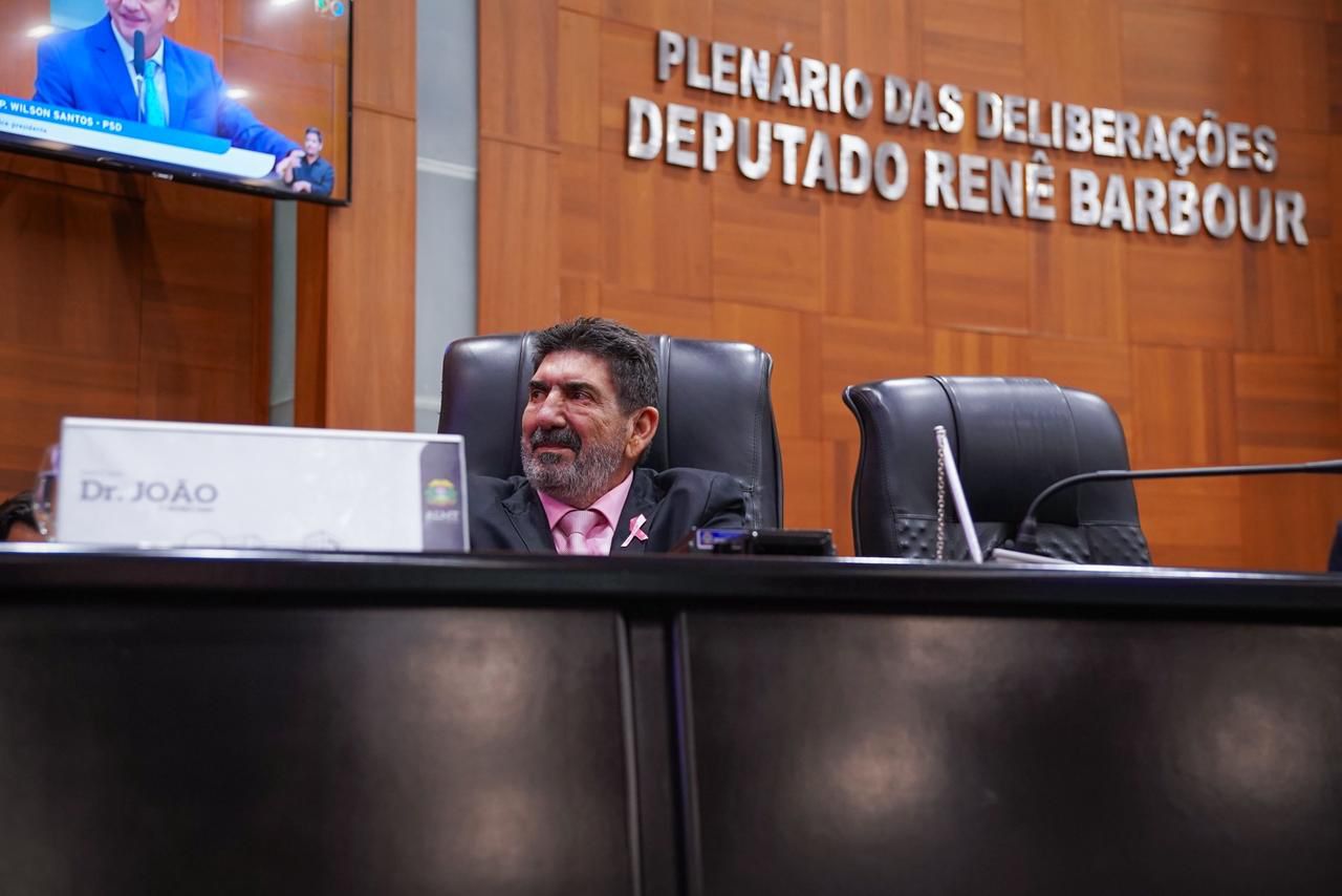 PROJETO DO DR. JOÃOTerceirizadas da ALMT terão que destinar 8% das vagas para mulheres vítimas de violência doméstica