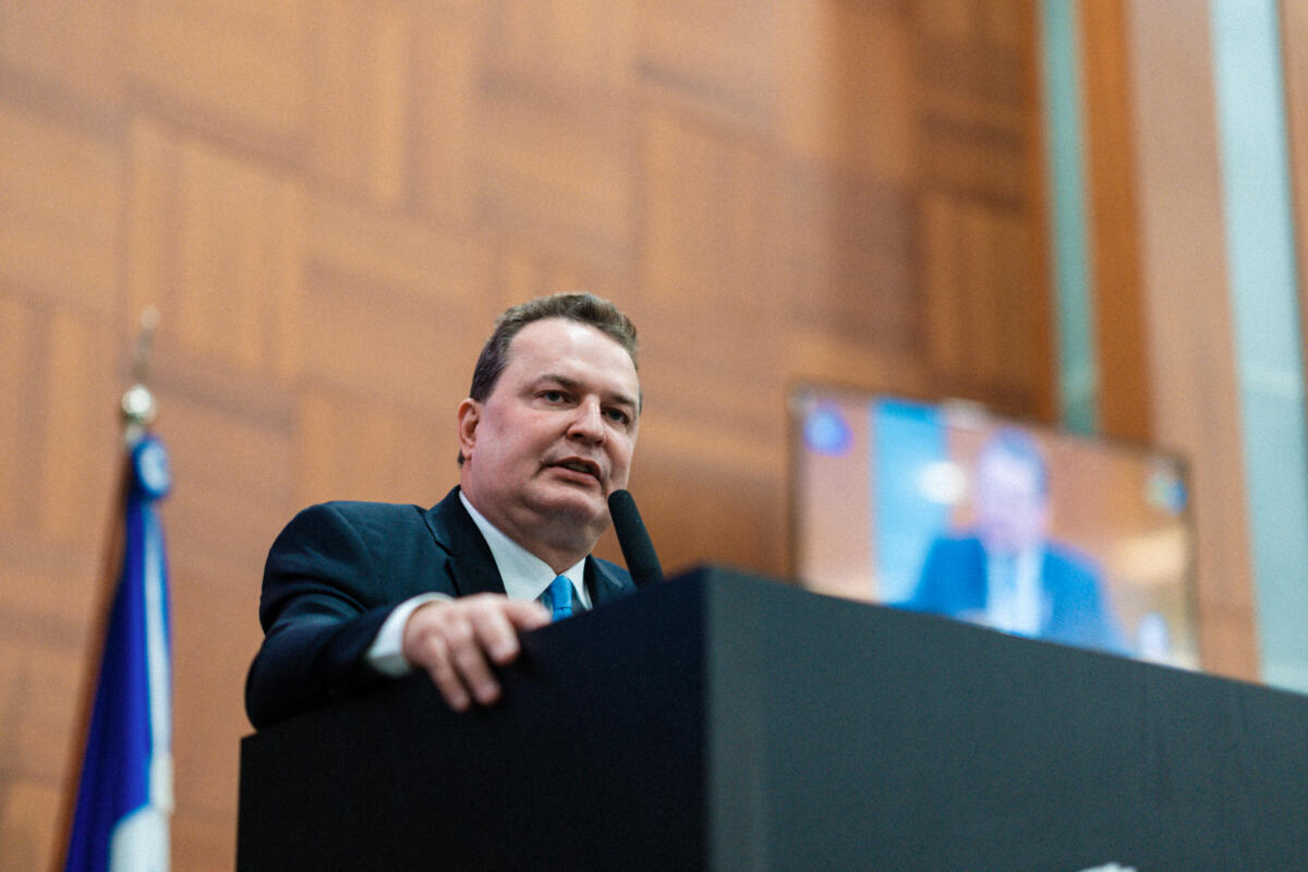 Todo respeito, dignidade e valorização aos idosos