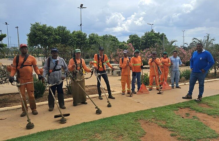 Equipes de limpeza atuam de forma regionalizada na conservação de espaços públicos em Primavera do Leste