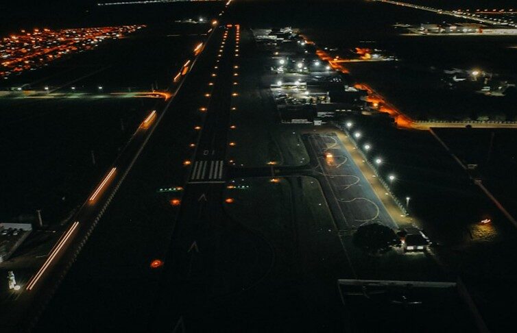 Aeroporto municipal recebe melhorias nas instalações e entra na fase final de pintura do pátio